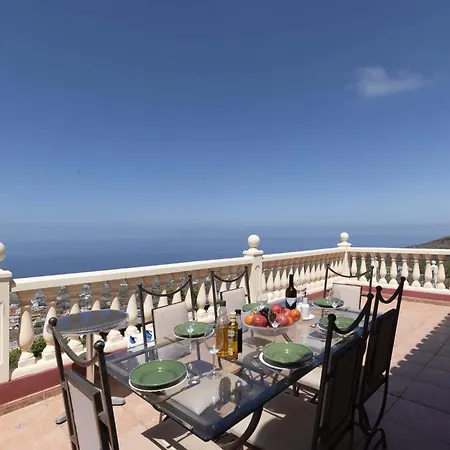 Вилла El Mirador 6 Bedrooms *