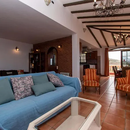 El Mirador 6 Bedrooms 빌라 아데제
