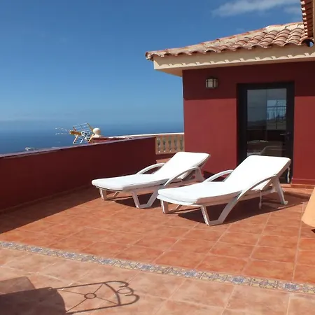 El Mirador 6 Bedrooms 아데제