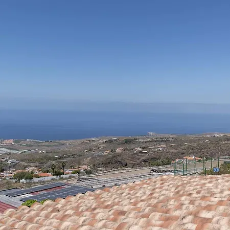 El Mirador 6 Bedrooms * 아데제