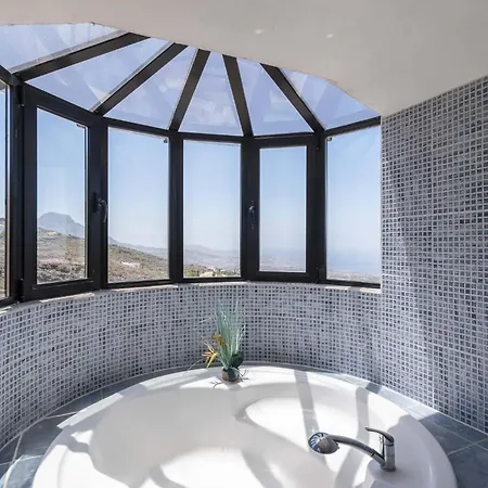 El Mirador 6 Bedrooms * אדחה