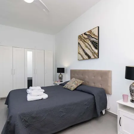 El Mirador 6 Bedrooms וילה *